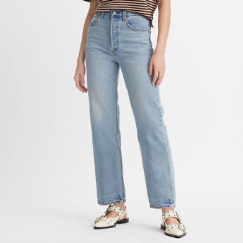 Levi’s Ribcage Straight Ankle Jeans Women's size 26